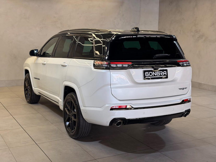 Foto do veículo JEEP COMMANDER COMMANDER BLACKHAWK 2025 123 KM 256.900,00