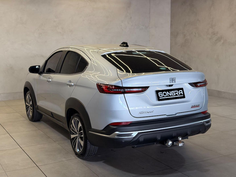 Foto do veículo FIAT FASTBACK  AUDACE 2023 29.021 KM 109.900,00