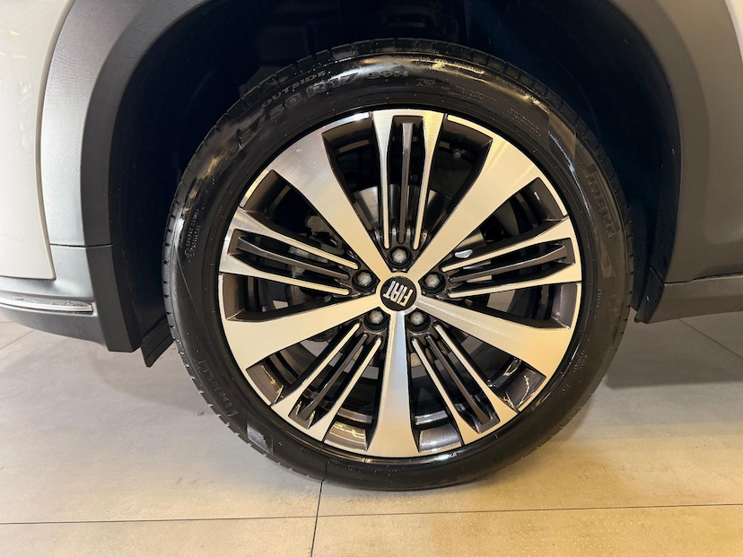 Foto do veículo FIAT FASTBACK  AUDACE 2023 29.021 KM 109.900,00
