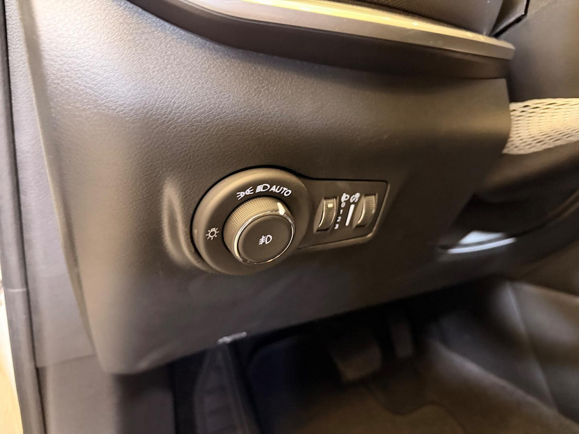Foto do veículo JEEP COMPASS  LONGITUDE T 2025 45 KM 172.900,00