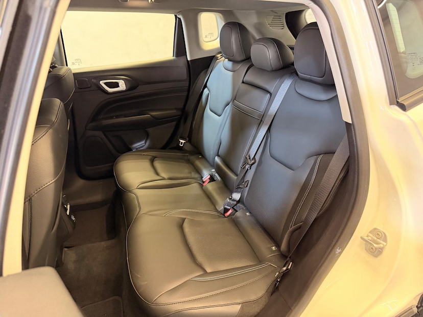Foto do veículo JEEP COMPASS  LONGITUDE T 2025 45 KM 172.900,00