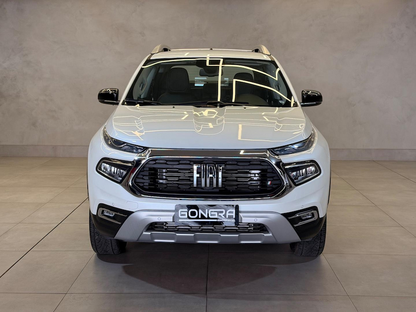 Foto do veículo FIAT TORO  VOLCANO AT9 2025 40 KM 166.900,00