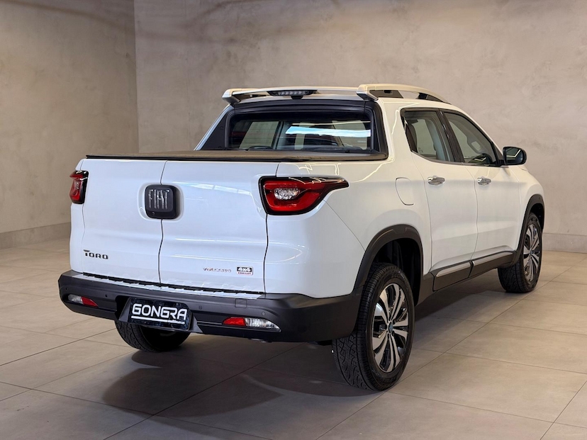 Foto do veículo FIAT TORO  VOLCANO AT9 2025 40 KM 166.900,00
