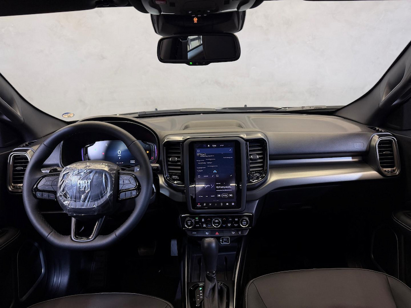 Foto do veículo FIAT TORO  VOLCANO T270 2025 162 KM 154.900,00
