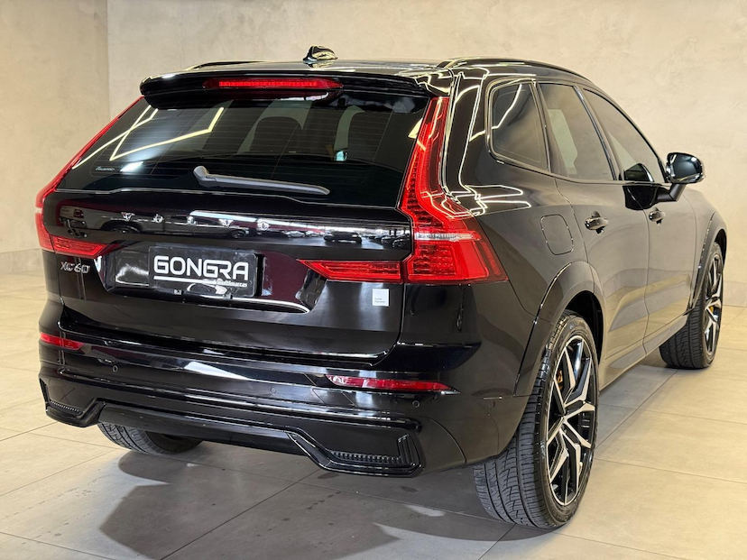 Foto do veículo VOLVO XC60  T8 POLESTAR 2023 26.411 KM 319.900,00