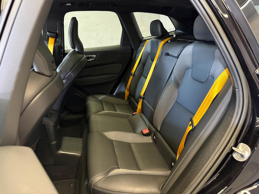 Foto do veículo VOLVO XC60  T8 POLESTAR 2023 26.411 KM 319.900,00