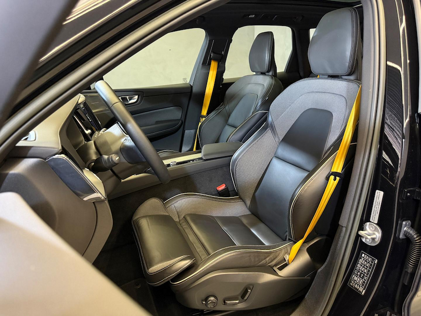 Foto do veículo VOLVO XC60  T8 POLESTAR 2023 26.411 KM 319.900,00
