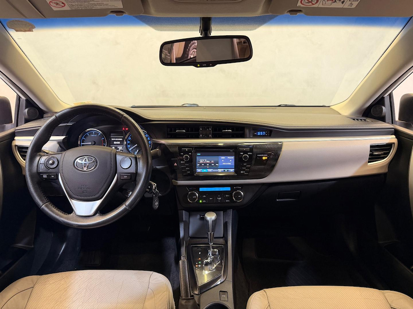 Foto do veículo TOYOTA COROLLA  2.0 XEI 16V FLEX 4P AUTOMATICO 2015 97.522 KM 83.900,00