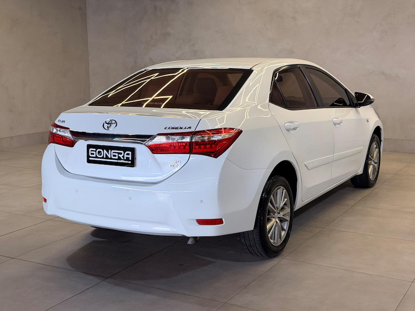 Foto do veículo TOYOTA COROLLA  2.0 XEI 16V FLEX 4P AUTOMATICO 2015 97.522 KM 83.900,00