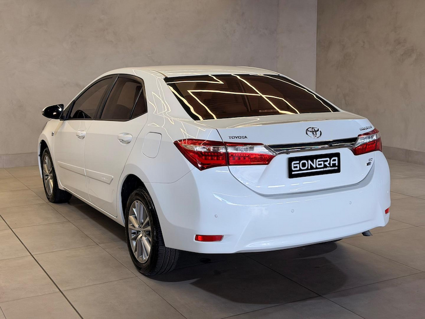 Foto do veículo TOYOTA COROLLA  2.0 XEI 16V FLEX 4P AUTOMATICO 2015 97.522 KM 83.900,00