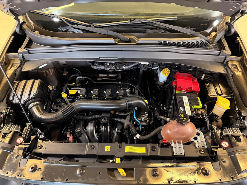 Foto do veículo JEEP RENEGADE  LNGTD AT 2021 89.820 KM 87.900,00