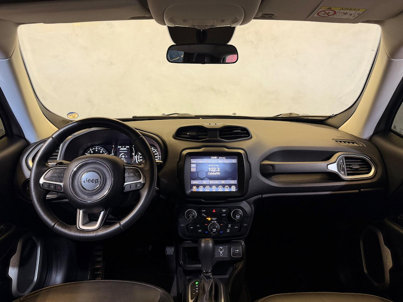 Foto do veículo JEEP RENEGADE  LNGTD AT 2021 89.820 KM 87.900,00