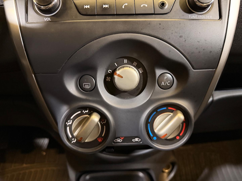 Foto do veículo NISSAN MARCH  16SV 2016 1.511.958 KM 46.900,00