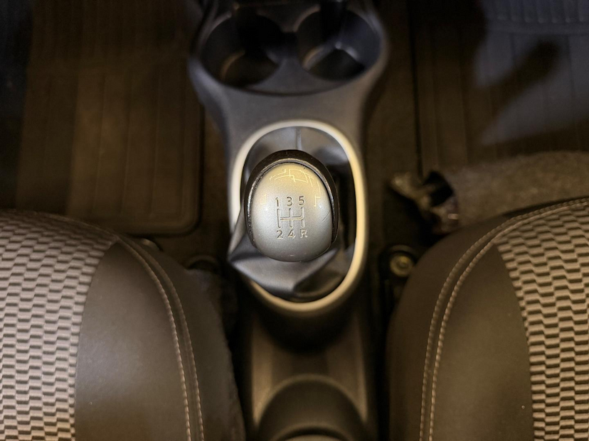 Foto do veículo NISSAN MARCH  16SV 2016 1.511.958 KM 46.900,00