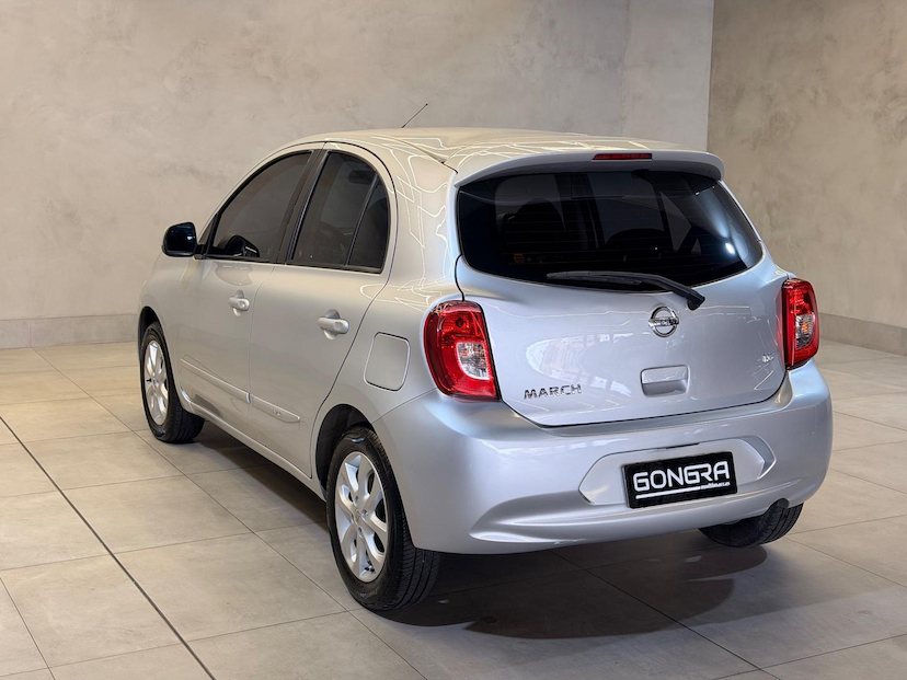 Foto do veículo NISSAN MARCH  16SV 2016 1.511.958 KM 46.900,00