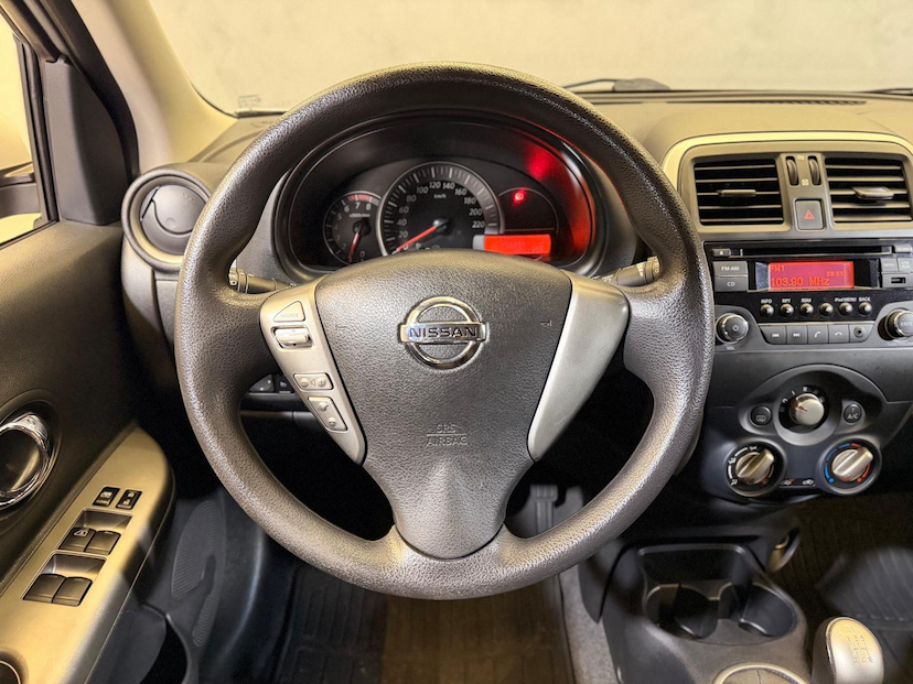 Foto do veículo NISSAN MARCH  16SV 2016 1.511.958 KM 46.900,00