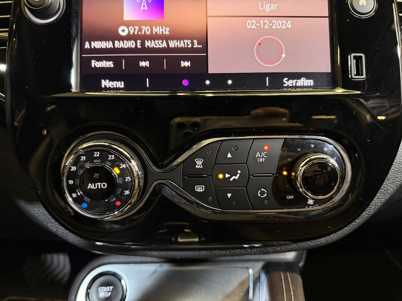 Foto do veículo RENAULT CAPTUR  ICO13TCVT 2022 55.780 KM 96.900,00