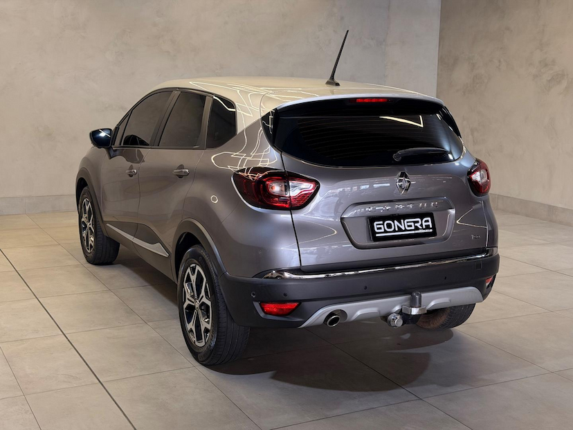 Foto do veículo RENAULT CAPTUR  ICO13TCVT 2022 55.780 KM 96.900,00
