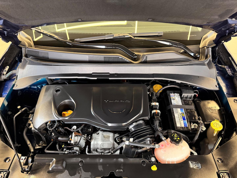 Foto do veículo JEEP COMPASS  LONG. T270 1.3 TB 4X2 FLEX AUT. 2022 61.943 KM 118.900,00
