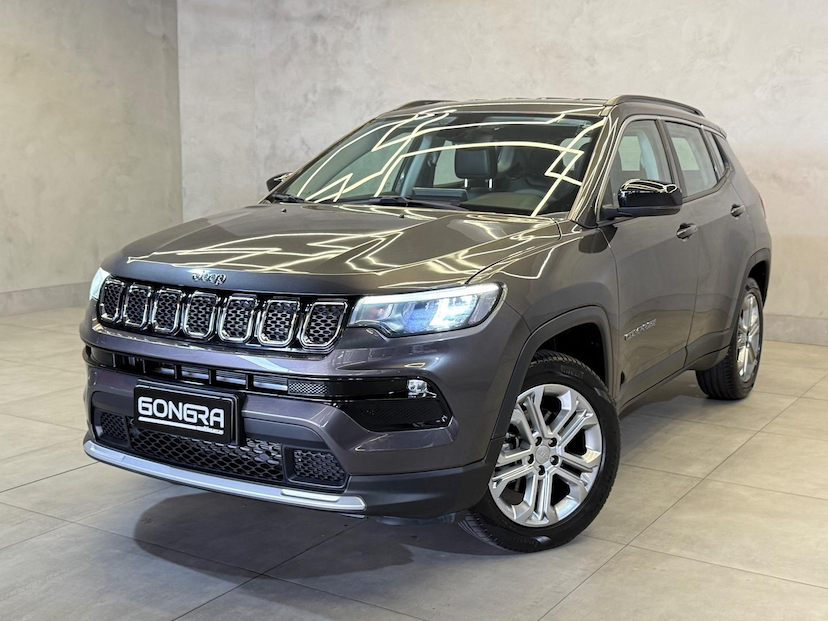 Foto do veículo JEEP COMPASS  LONG TF 2022 6.245 KM 132.900,00