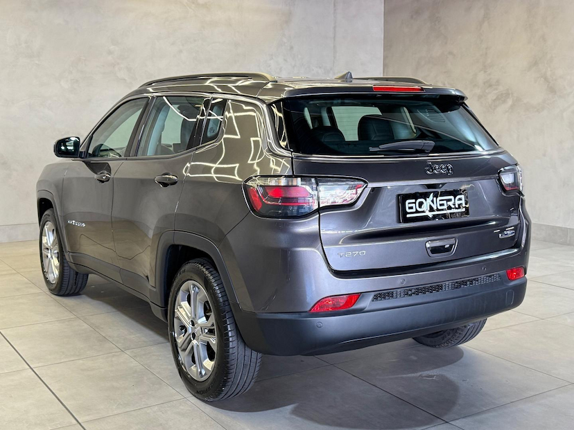 Foto do veículo JEEP COMPASS  LONG TF 2022 6.245 KM 132.900,00