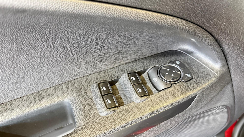 Foto do veículo FORD ECOSPORT  FSL AT 1.5 2020 63.282 KM 78.900,00