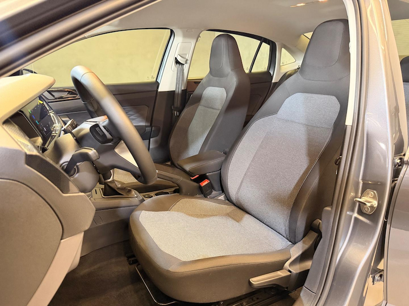 Foto do veículo VOLKSWAGEN VIRTUS  AB 2026 19.352 KM 109.900,00