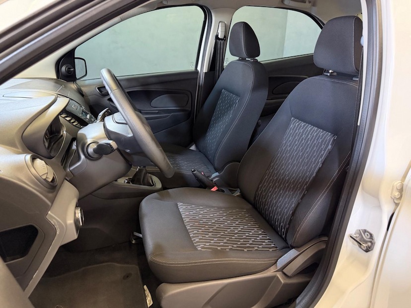 Foto do veículo FORD KA  SE 1.5 SD 2015 85.531 KM 42.900,00