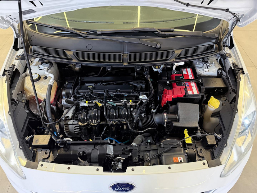 Foto do veículo FORD KA  SE 1.5 SD 2015 85.531 KM 42.900,00