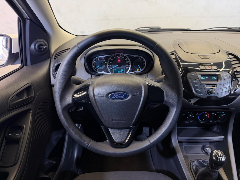 Foto do veículo FORD KA  SE 1.5 SD 2015 85.531 KM 42.900,00