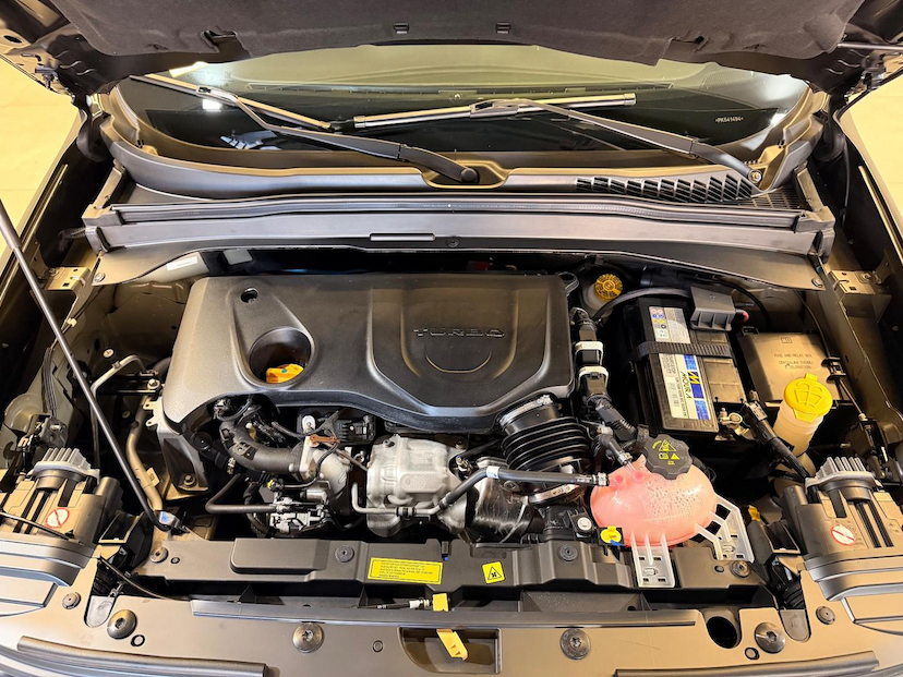 Foto do veículo JEEP RENEGADE  LGTD T270 2023 17.600 KM 111.900,00