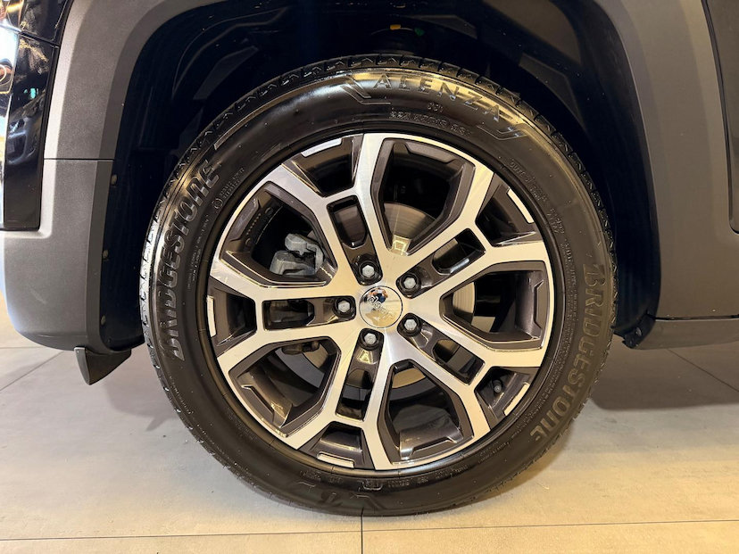 Foto do veículo JEEP RENEGADE  LGTD T270 2023 17.600 KM 111.900,00