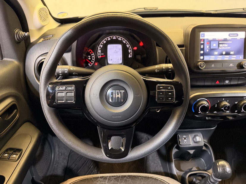 Foto do veículo FIAT MOBI  TREKKING 1.0MT 2022 24.877 KM 58.900,00