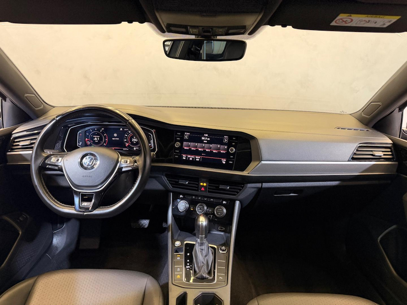 Foto do veículo VOLKSWAGEN JETTA  R-LINE 250 TSI 1.4 FLEX 16V AUT. 2019 84.320 KM 115.900,00