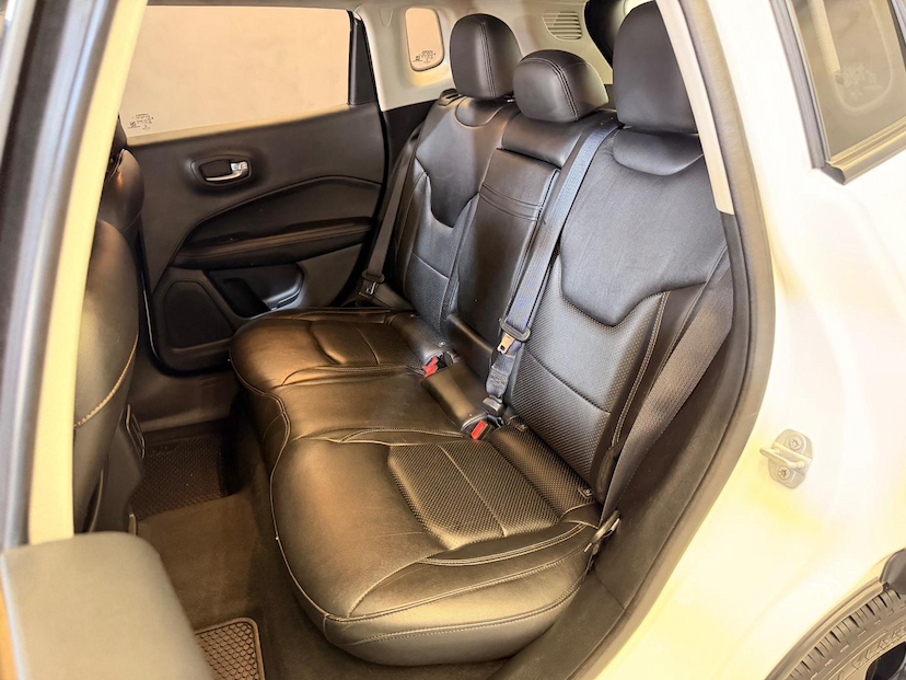 Foto do veículo JEEP COMPASS  SPORT F 2018 71.000 KM 86.900,00