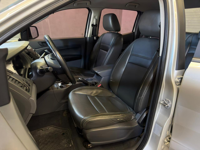 Foto do veículo FORD RANGER  XLS 3.2 20V 4X4 CD 2016 172.000 KM 114.900,00