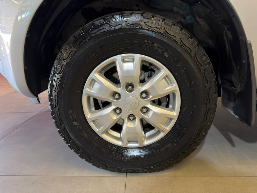 Foto do veículo FORD RANGER  XLS 3.2 20V 4X4 CD 2016 172.000 KM 114.900,00