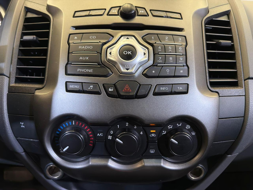 Foto do veículo FORD RANGER  XLS 3.2 20V 4X4 CD 2016 172.000 KM 114.900,00