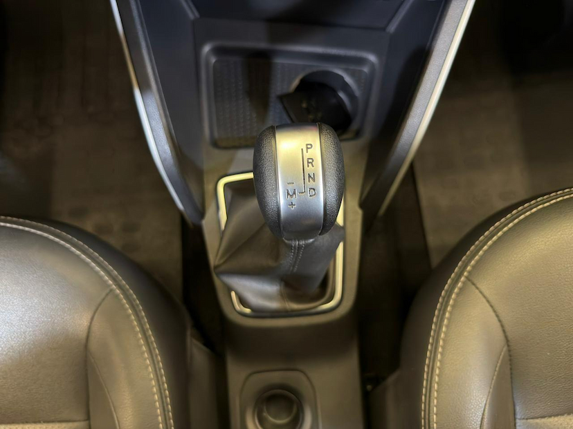 Foto do veículo RENAULT DUSTER  ICONIC 1.6 CVT FLEX 2023 34.332 KM 99.900,00