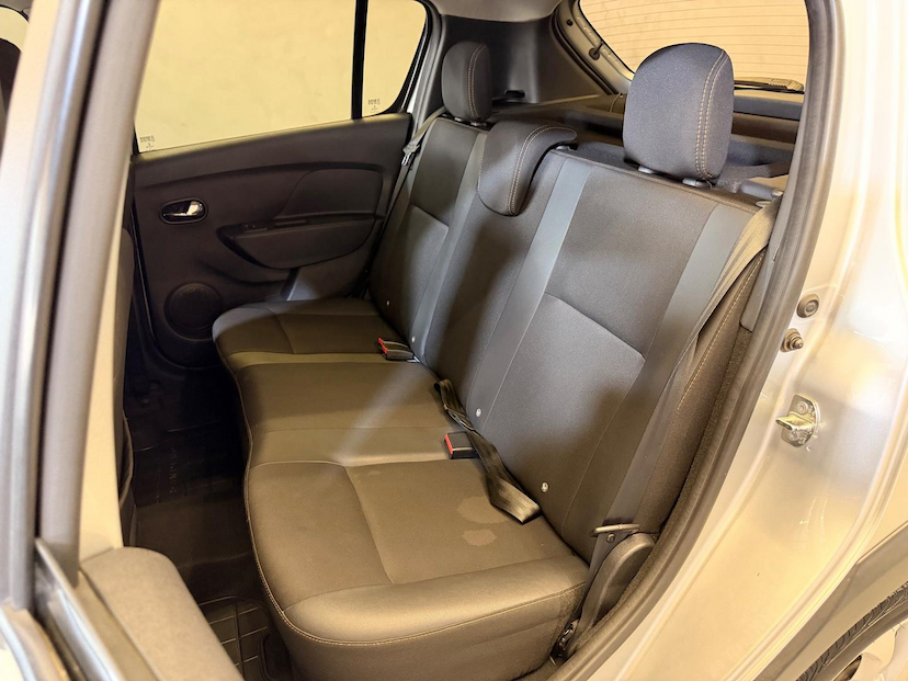 Foto do veículo RENAULT SANDERO  STEPWAY EASY R HIPOWER 2019 36.574 KM 56.900,00