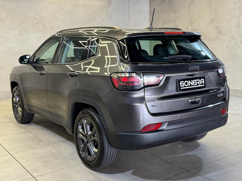 Foto do veículo JEEP COMPASS  LONG TF 2024 24.199 KM 144.900,00