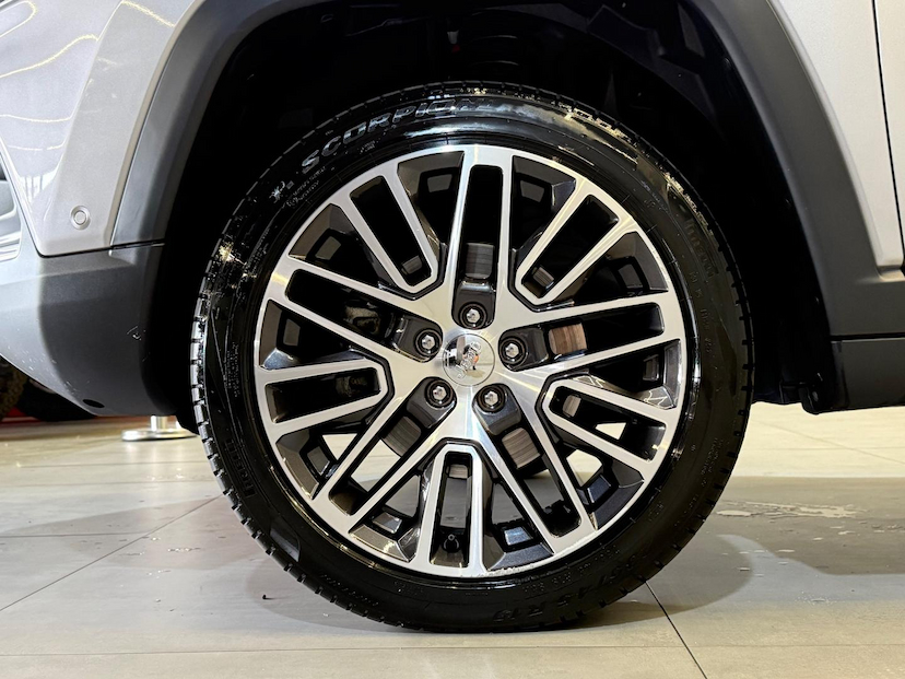 Foto do veículo JEEP COMPASS  LIMITED TD 2022 16.956 KM 156.900,00