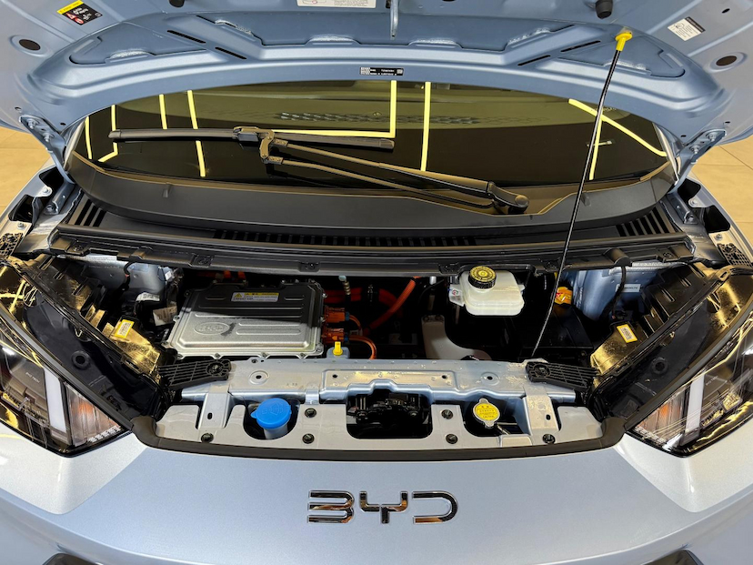 Foto do veículo BYD DOLPHIN  MINI 2026 18.700 KM 112.900,00