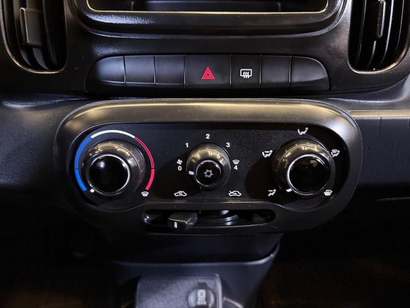 Foto do veículo FIAT MOBI  LIKE 2022 87.965 KM 50.900,00