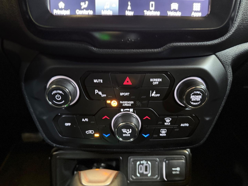 Foto do veículo JEEP RENEGADE  LGTD T270 2024 24.446 KM 119.900,00