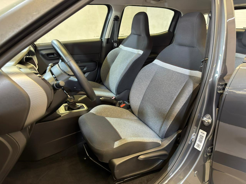 Foto do veículo CITROËN AIRCROSS C3  FEEL 1.0 FLEX TB. 200 AUT 2025 6.690 KM 99.900,00
