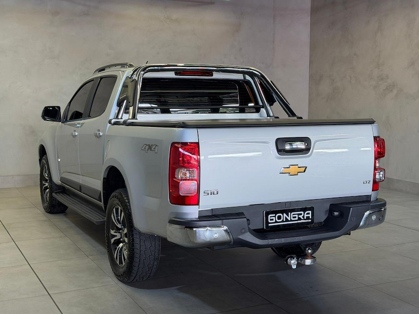Foto do veículo CHEVROLET S10  LTZ 2.5 FLEXPOWER 4X4 2019 110.440 KM 143.900,00