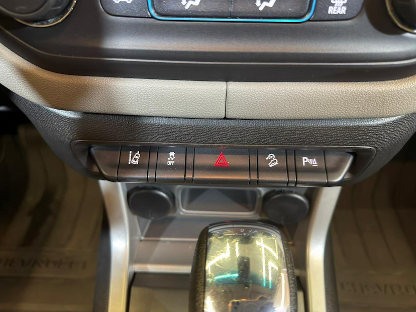 Foto do veículo CHEVROLET S10  LTZ 2.5 FLEXPOWER 4X4 2019 110.440 KM 143.900,00