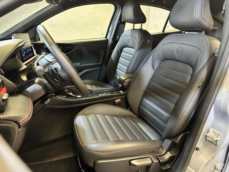 Foto do veículo FIAT FASTBACK  ABARTH 270 2025 19.428 KM 139.900,00
