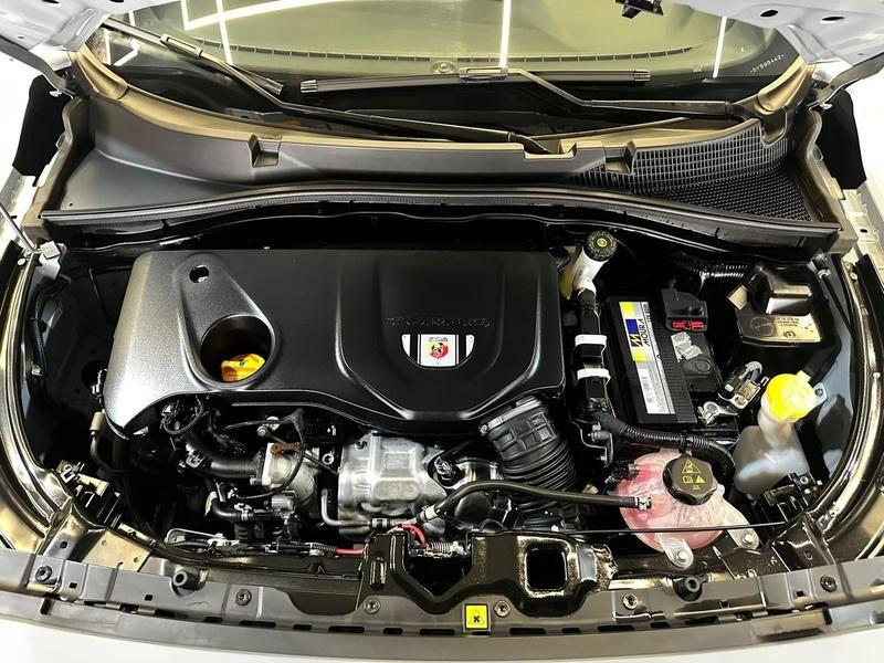 Foto do veículo FIAT FASTBACK  ABARTH 270 2025 19.428 KM 139.900,00